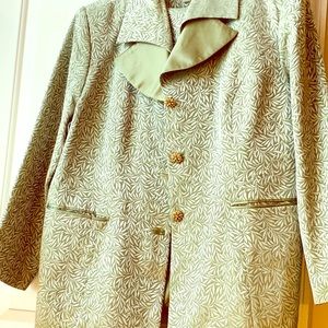 Woman’s Dress 2 piece Suit Size 22